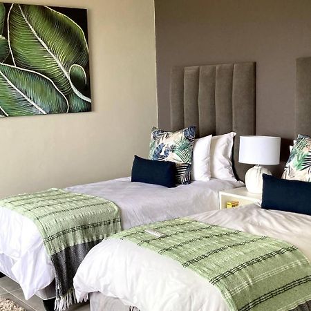 Ocean Rocks Villa, Umhlanga 德班 外观 照片