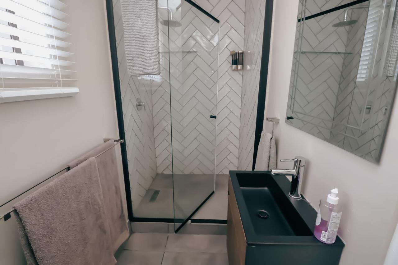 Ocean Rocks Villa, Umhlanga 德班 外观 照片